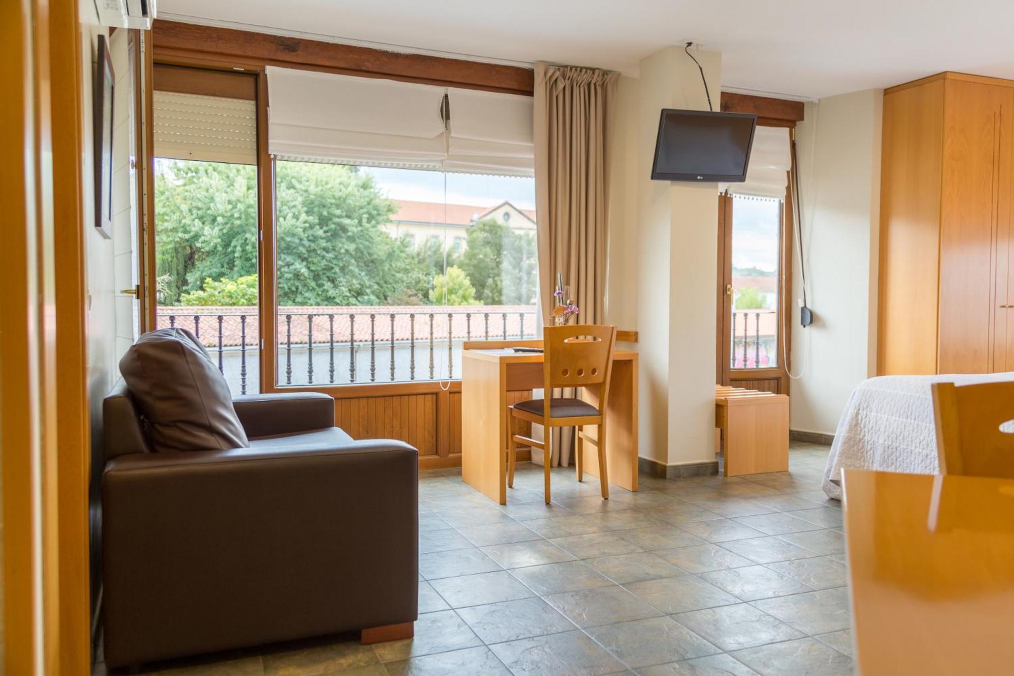 Apartamentos Playa De Cóbreces מראה חיצוני תמונה